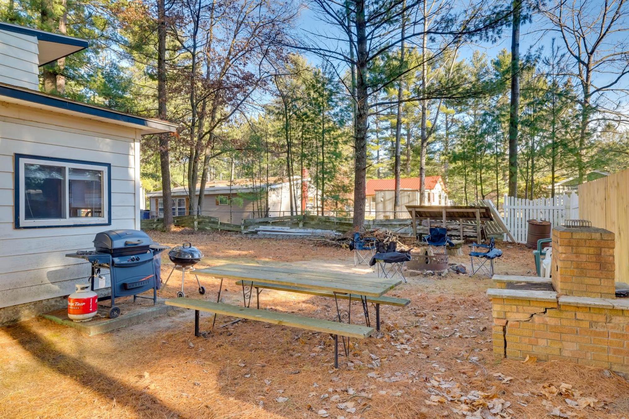 Wisconsin Cabin With Atv Trails, Near Lake Arbutus! Hatfield ภายนอก รูปภาพ